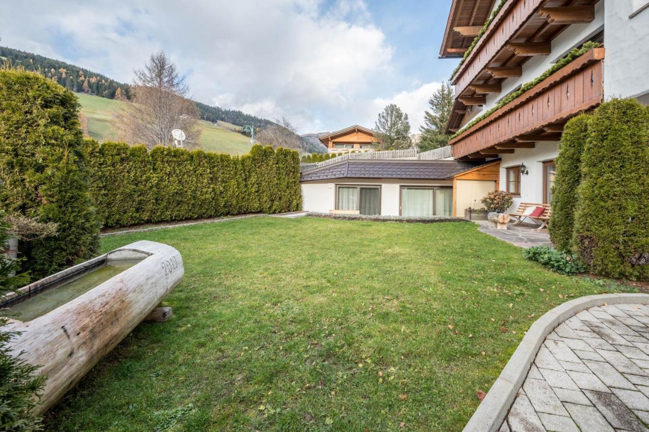 Haus Zur Vogelweide App 6 Apartment Dobbiaco Exterior photo